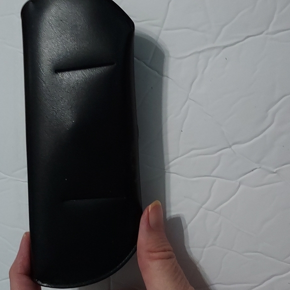 Vintage Ray-Ban Sunglass Case Only. Pre-Owned,Made in USA Brown w/Gold Lettering - Picture 5 of 5